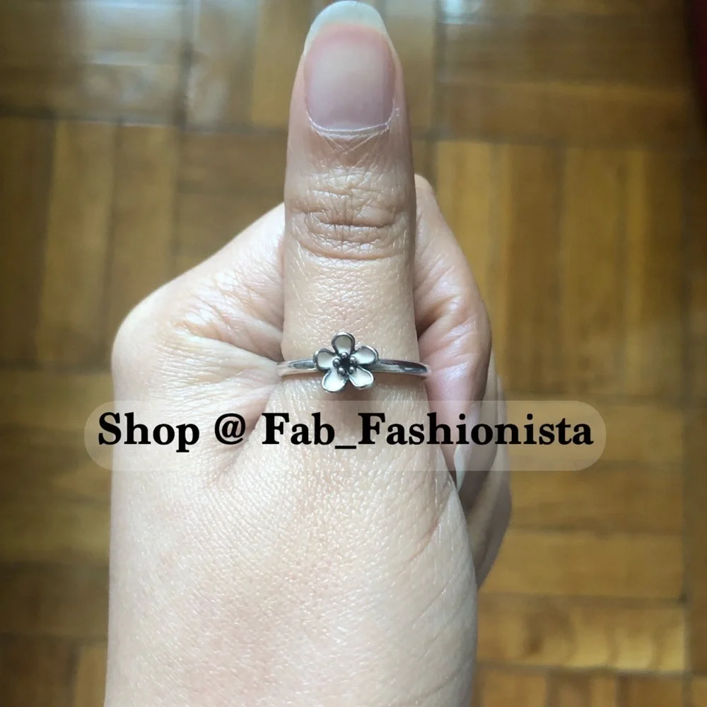 Pandora Sterling Silver Flower ring size 7.5